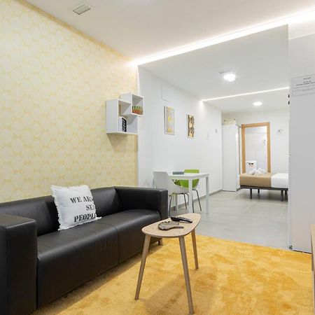 Apa 121 Apartment Madrid Exterior photo